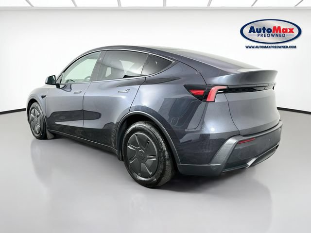 Used 2026 Tesla Model Y AWD image 5