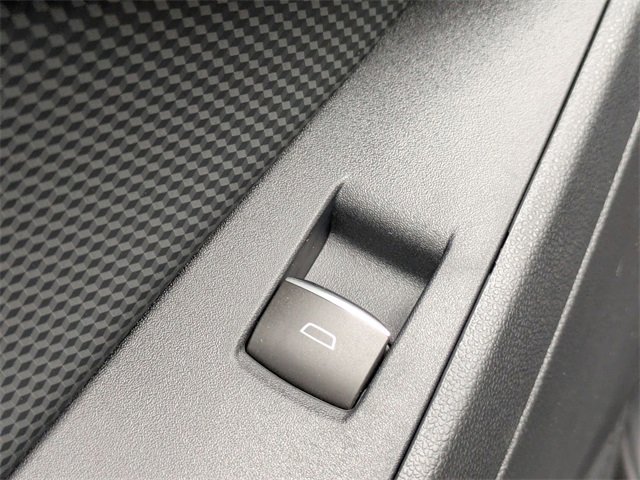 New 2026 Chevrolet Equinox RS image 25