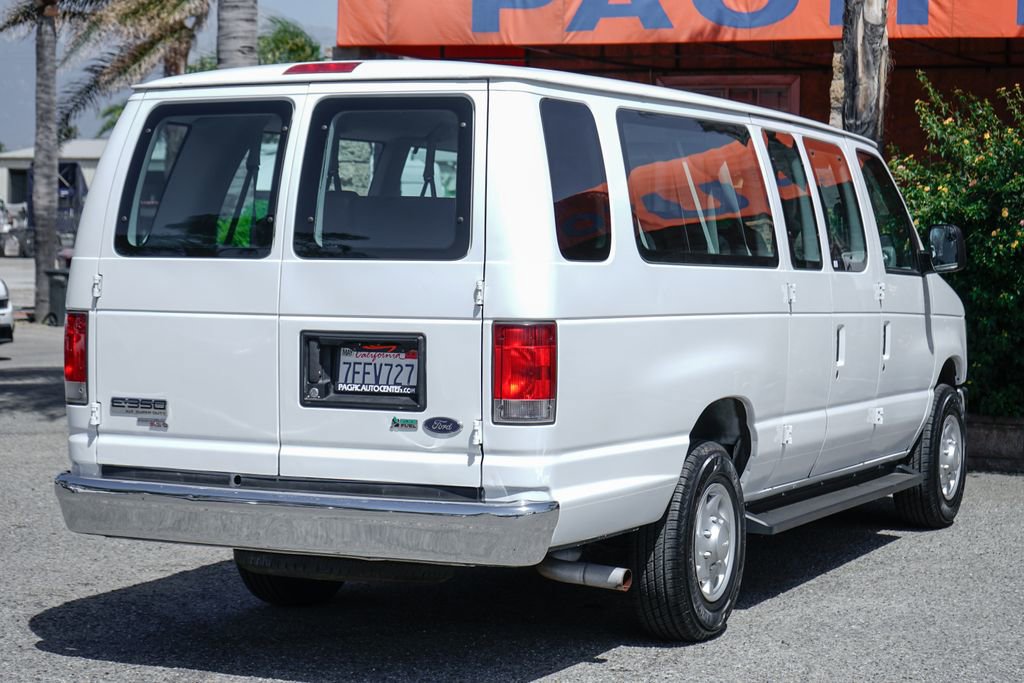 Used 2014 Ford E-350 and Econoline 350 XLT RWD image 10