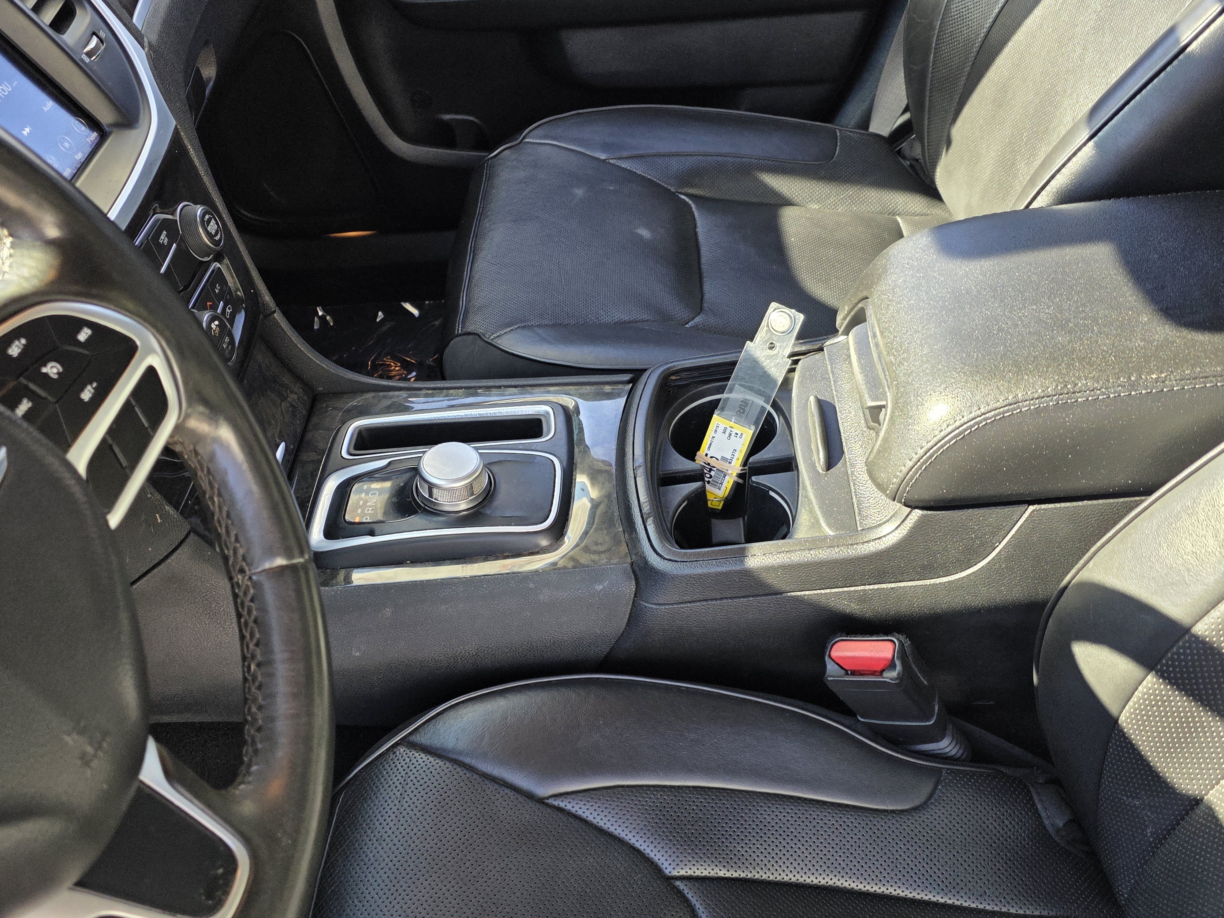 Used 2019 Chrysler 300 Limited RWD image 13