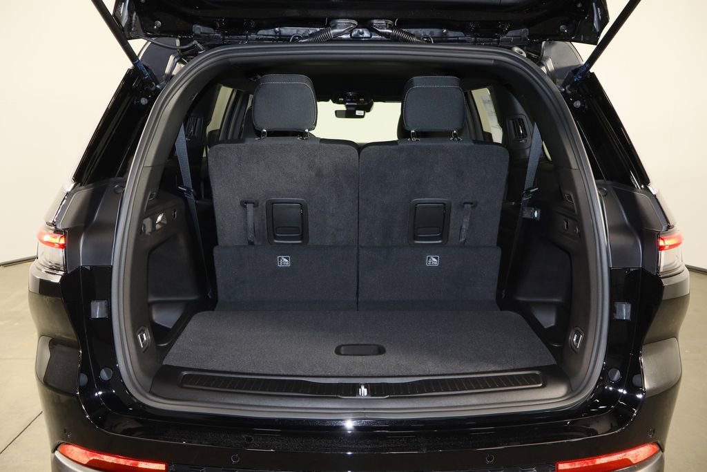 New 2026 Jeep Grand Cherokee L Laredo image 19