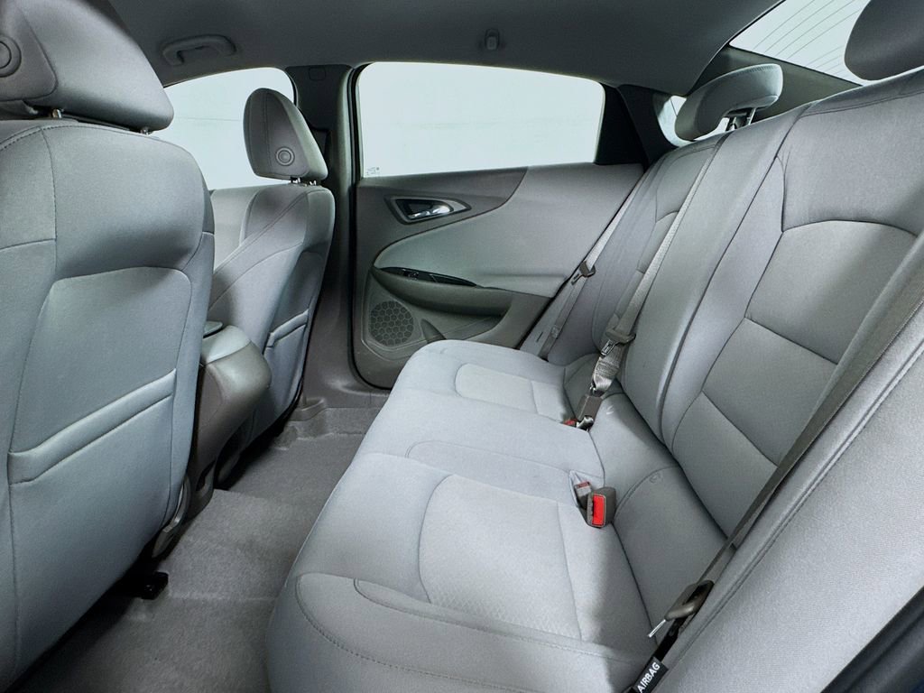 Used 2021 Chevrolet Malibu LS FWD image 9