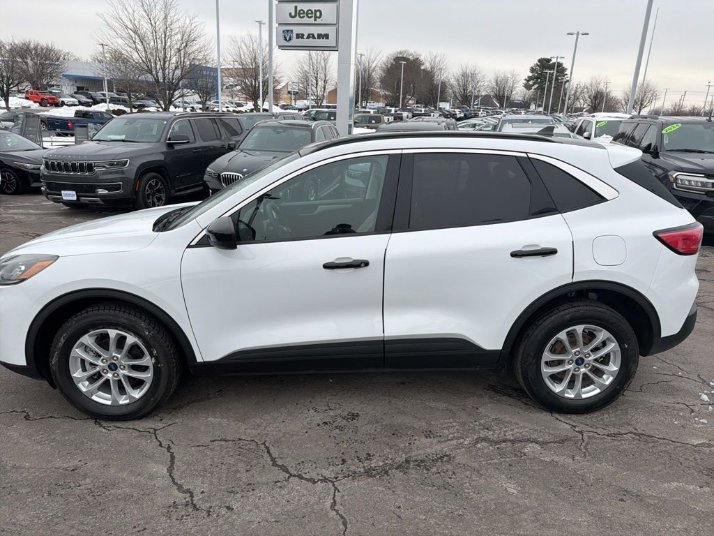 Used 2022 Ford Escape SE w/ Convenience Package image 4