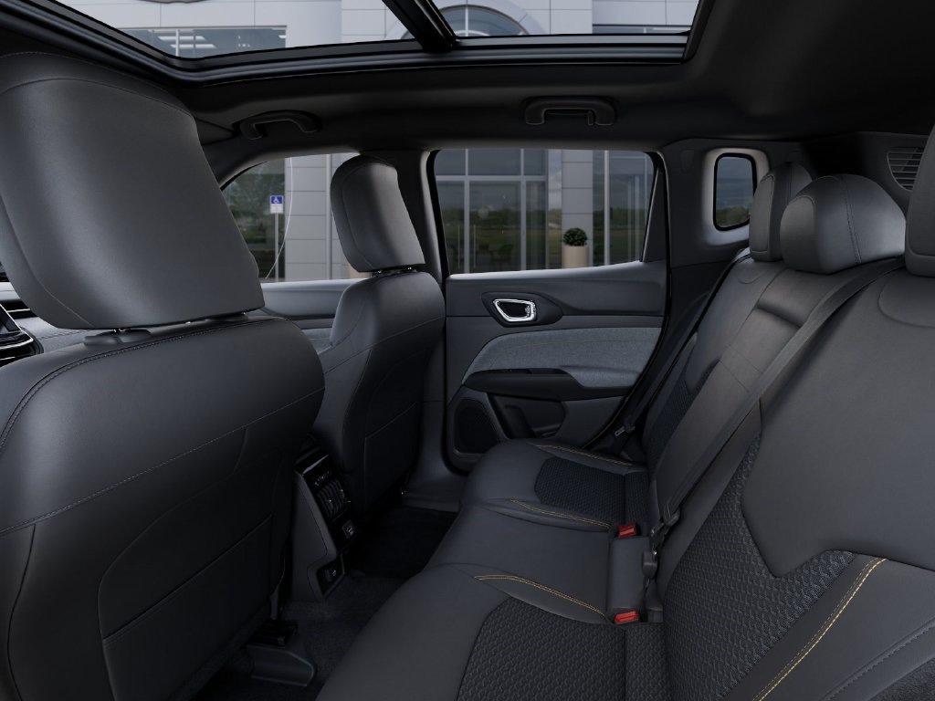 New 2026 Jeep Compass Latitude AWD/4WD image 24
