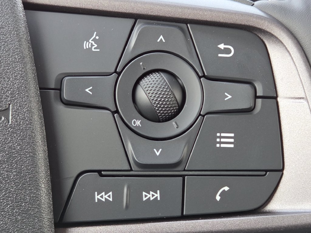 New 2026 Nissan Sentra SV w/ SV Convenience Package FWD image 32