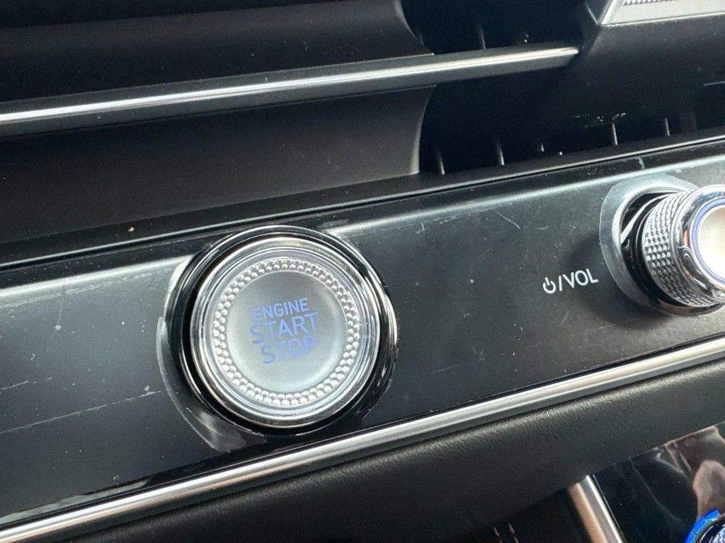 New 2026 Genesis GV70 2.5T Sport Prestige AWD/4WD image 19