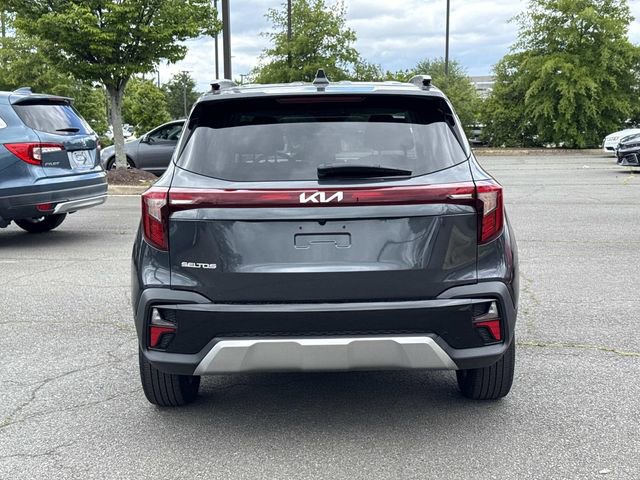 Used 2024 Kia Seltos EX FWD image 3