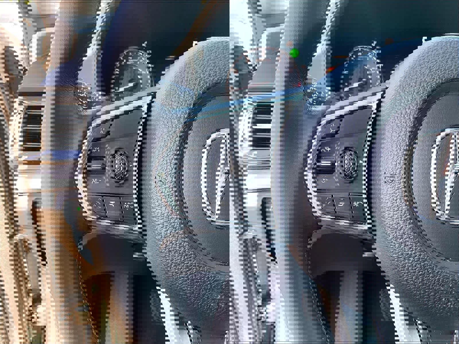 Used 2023 Acura RDX FWD w/ Technology Package image 19