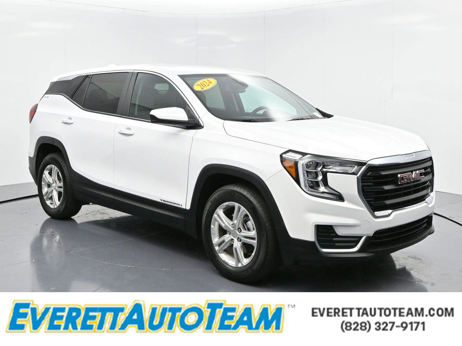 Used 2024 GMC Terrain SLE