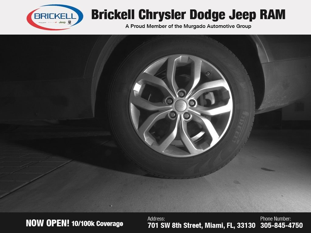 Used 2019 Land Rover Discovery SE image 7