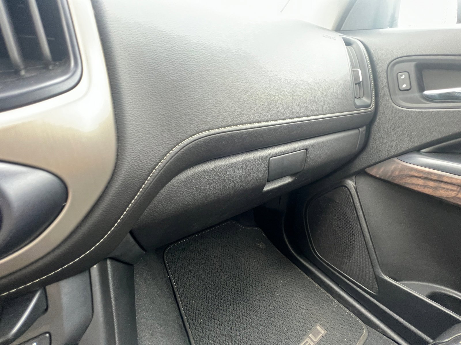 Used 2021 GMC Canyon Denali image 20