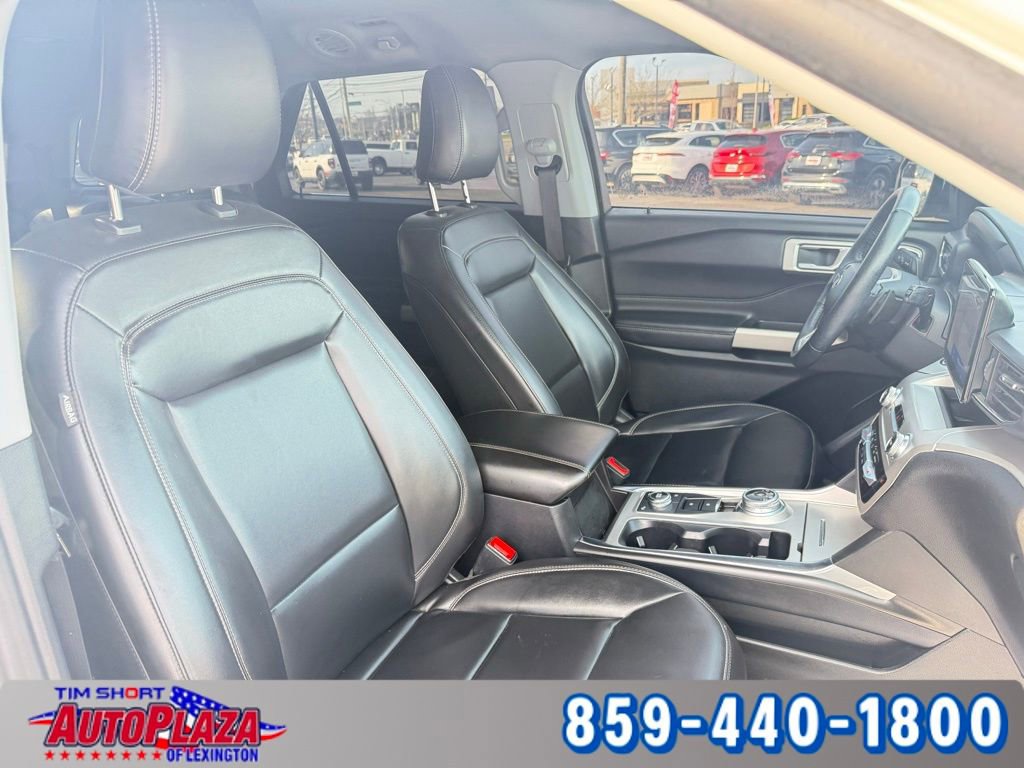 Used 2021 Ford Explorer XLT w/ Equipment Group 202A image 32