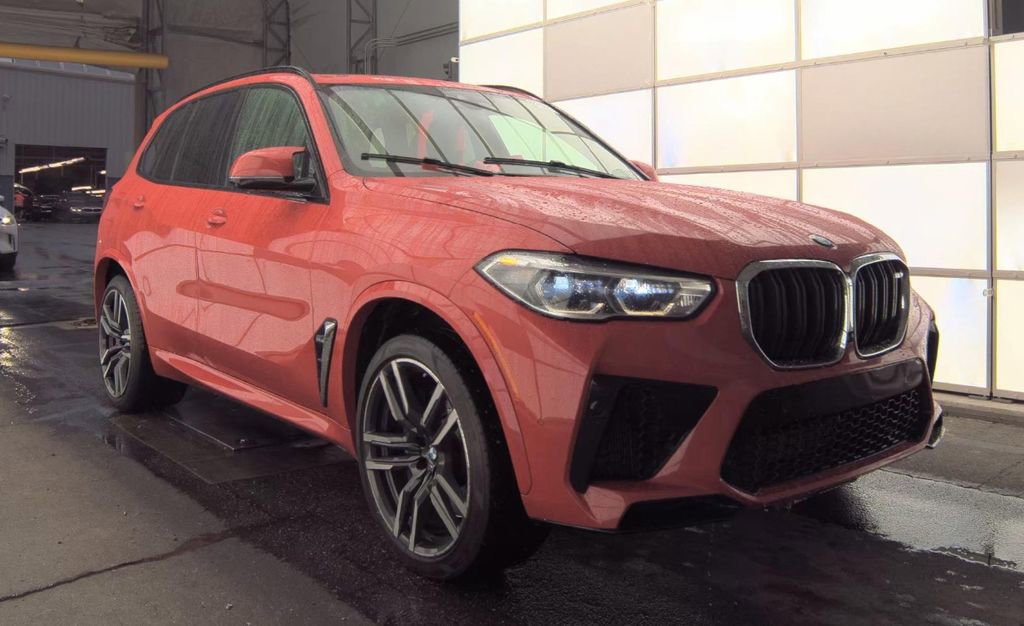 Used 2023 BMW X5 M AWD/4WD image 2