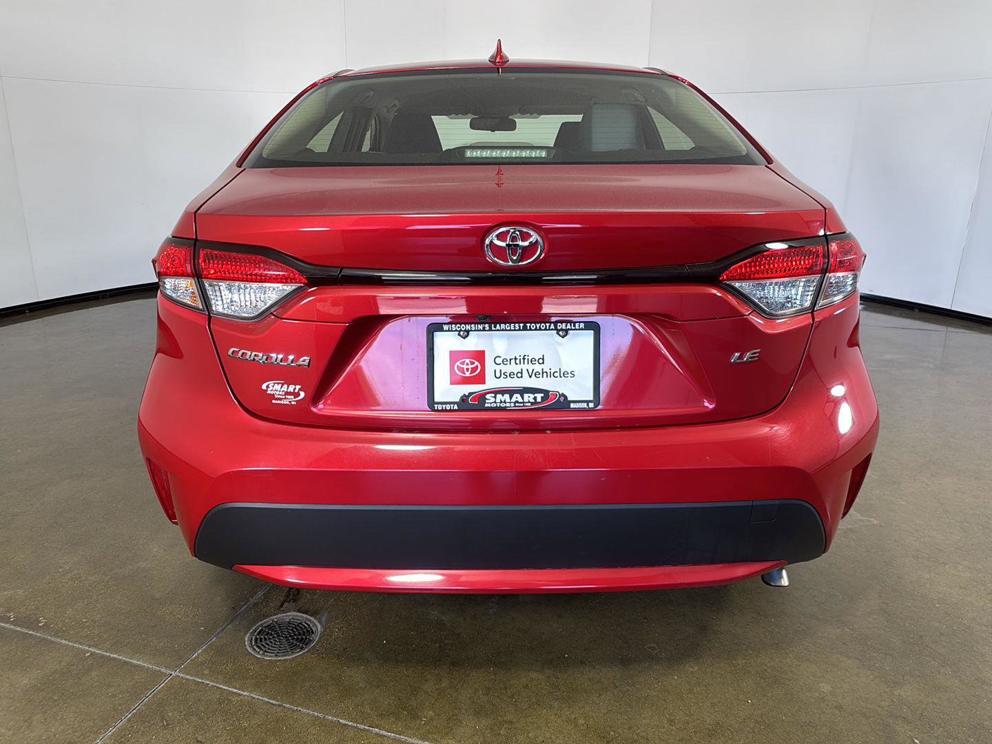 Used 2020 Toyota Corolla LE FWD image 11