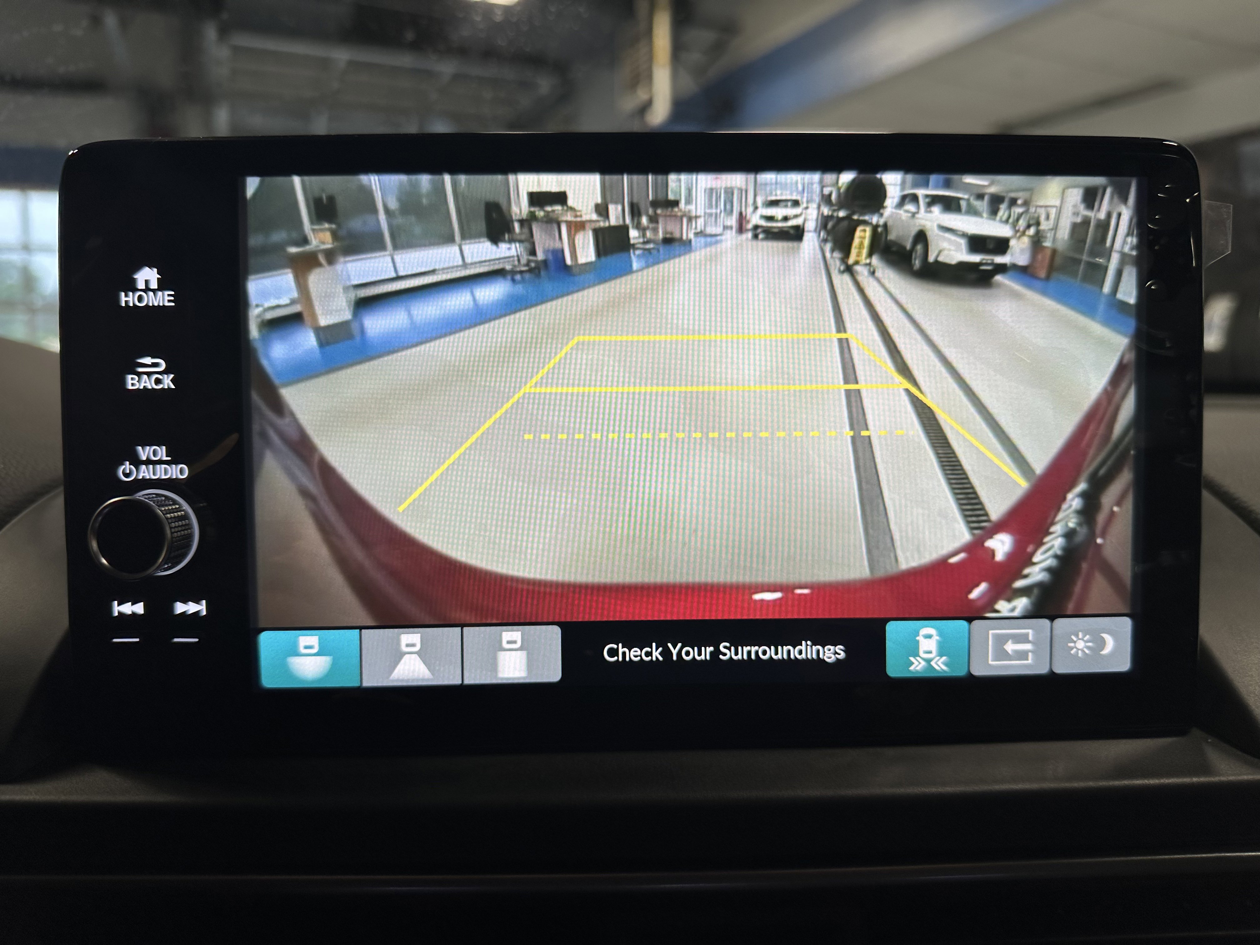 New 2025 Honda Pilot Touring image 13