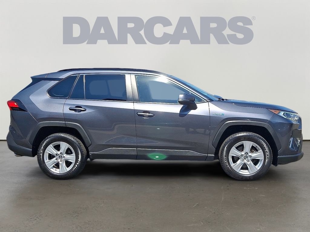 Used 2019 Toyota RAV4 XLE AWD/4WD image 7