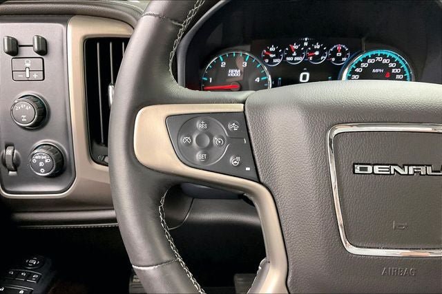 Used 2018 GMC Sierra 2500 Denali w/ Duramax Plus Package AWD/4WD image 23