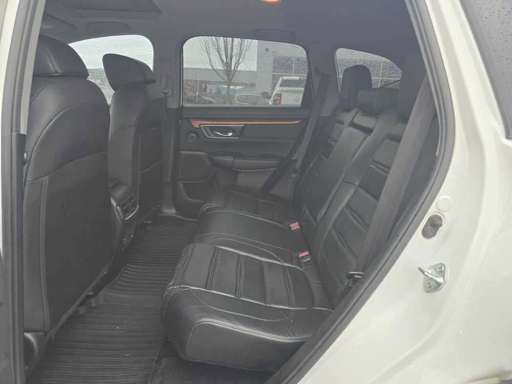 Used 2022 Honda CR-V Touring image 16