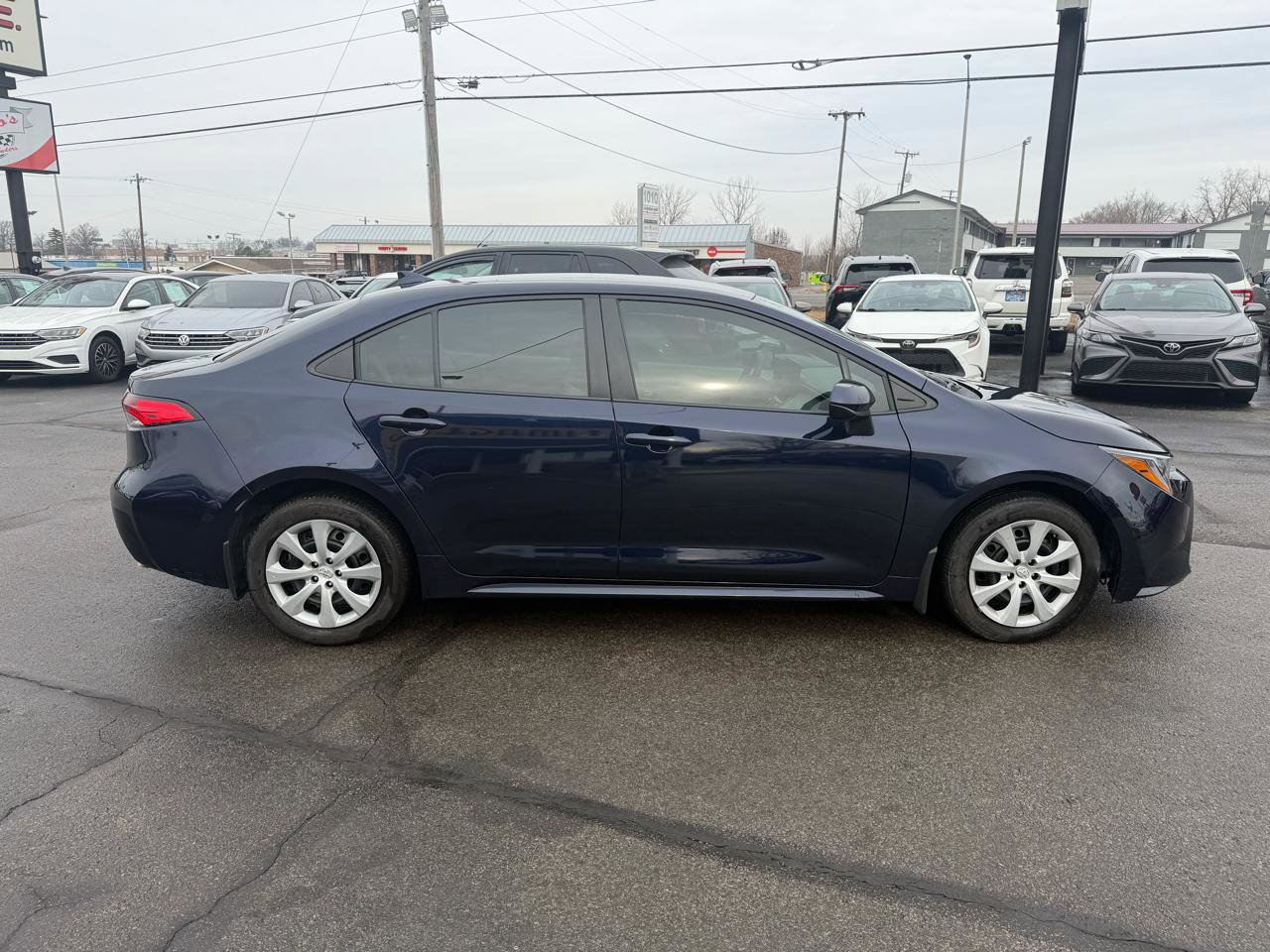 Used 2025 Toyota Corolla LE image 5