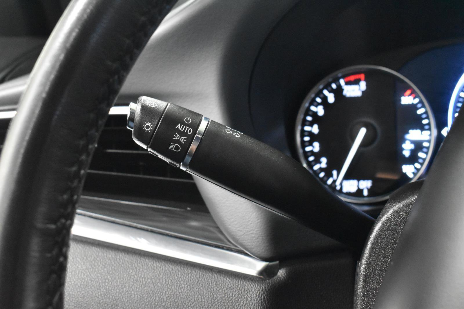 Used 2022 Buick Enclave Premium image 13