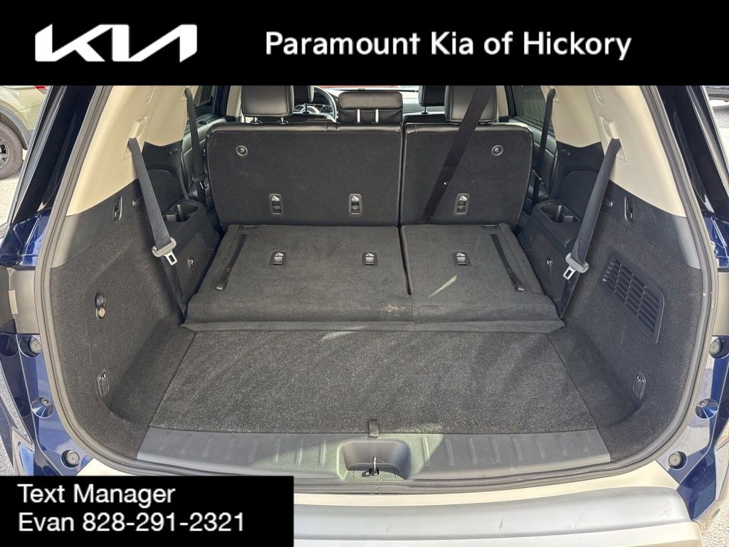 Used 2022 Nissan Pathfinder SL w/ SL Black Package image 9