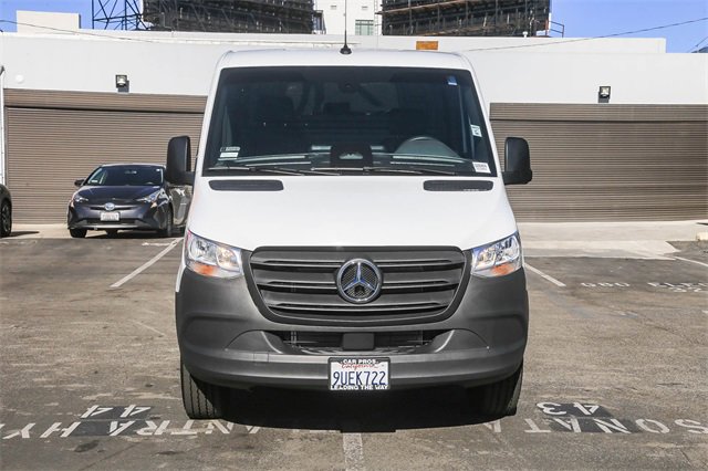 Used 2025 Mercedes-Benz Sprinter 2500 image 3