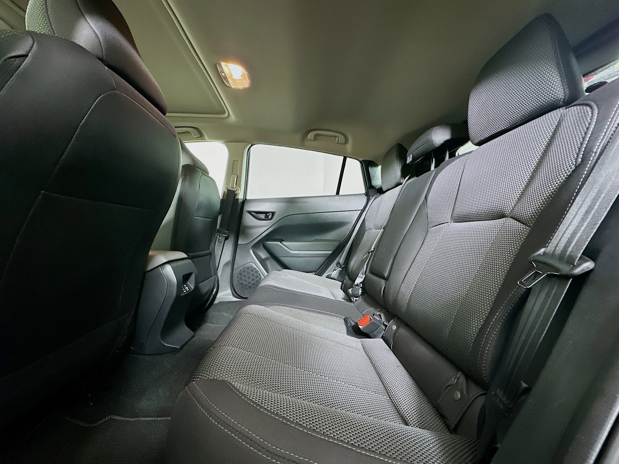 Used 2024 Subaru Crosstrek 2.0i Premium image 27