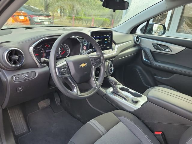 Used 2025 Chevrolet Blazer LT image 11