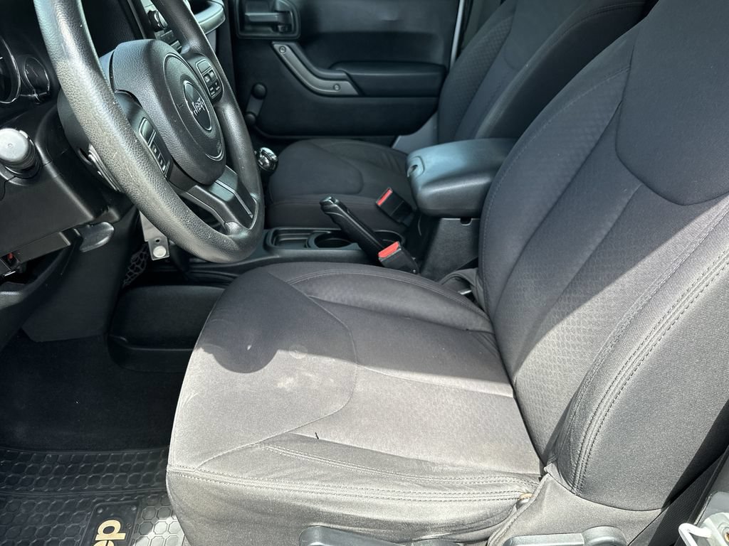 Used 2013 Jeep Wrangler Sport AWD/4WD image 13
