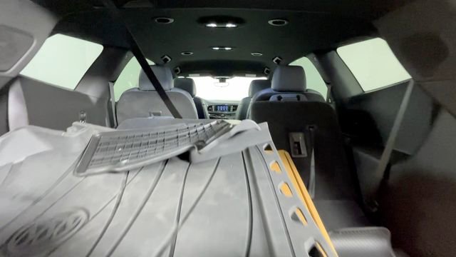 Used 2022 Buick Enclave Essence w/ Sport Touring Edition FWD image 14