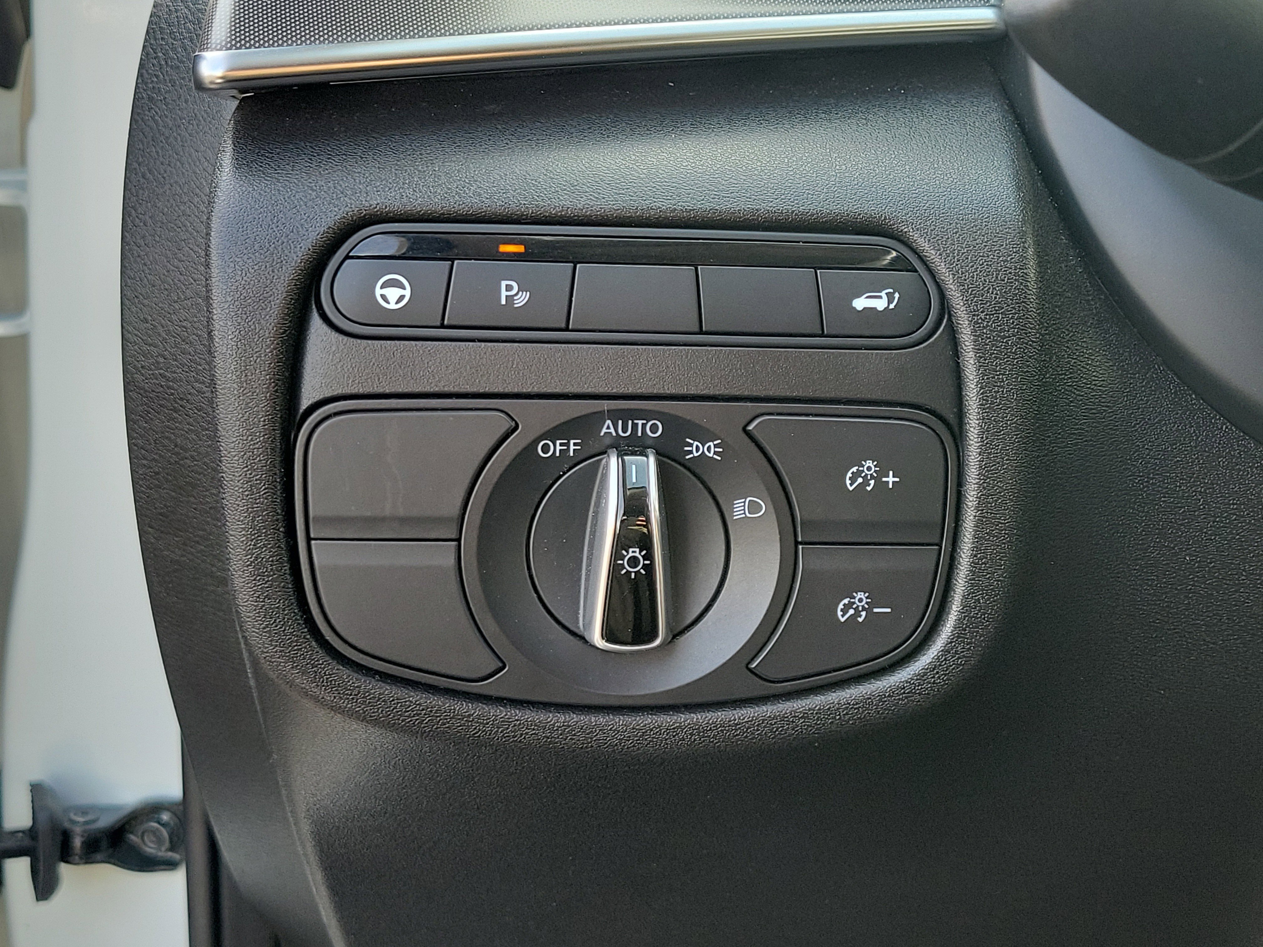 Used 2023 INFINITI QX50 Luxe image 27