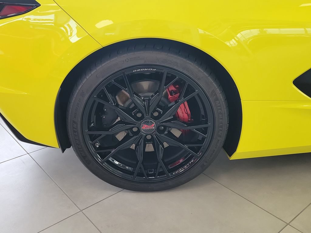 Used 2023 Chevrolet Corvette Stingray Premium Conv w/ Z51 Performance Package RWD image 14