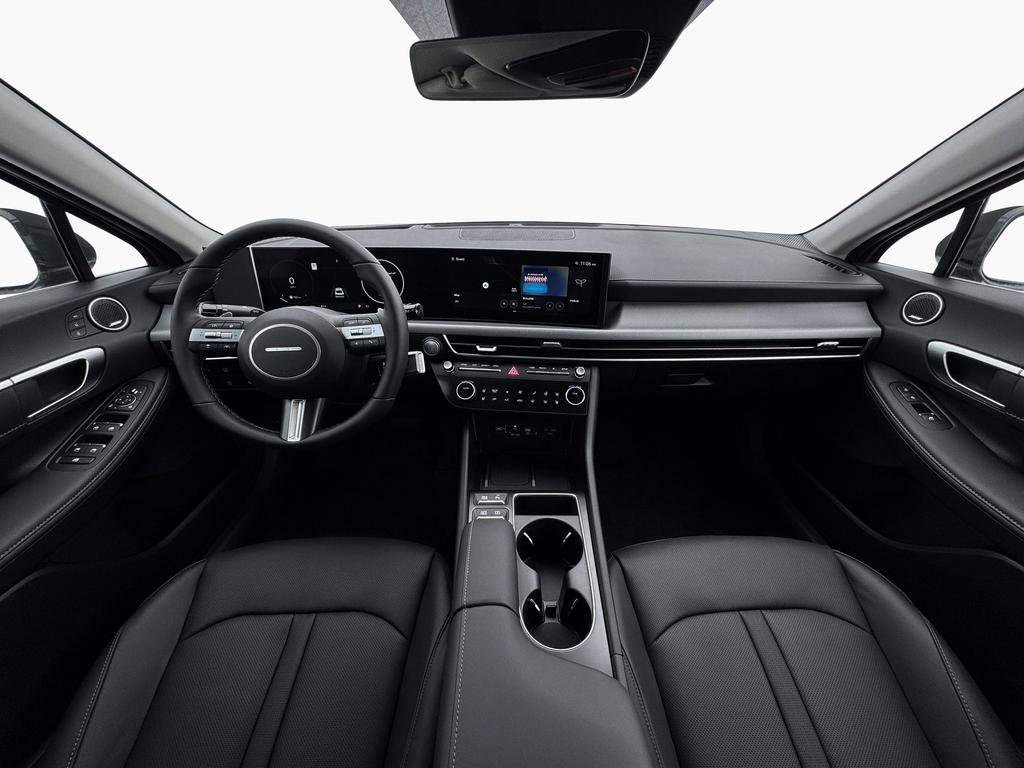 New 2026 Hyundai Sonata Limited FWD image 14