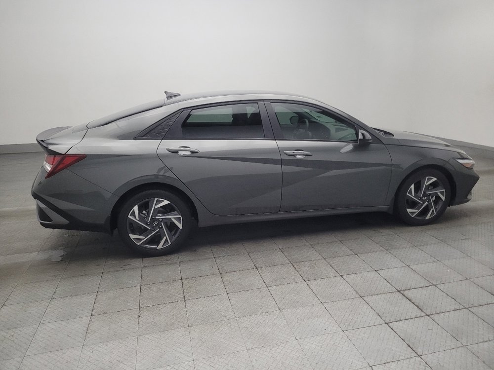 Used 2025 Hyundai Elantra Sport FWD image 10