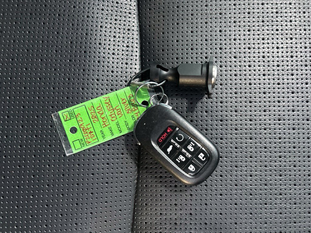 Used 2025 Honda Odyssey Elite image 31