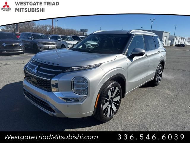 New 2026 Mitsubishi Outlander SEL FWD image 3