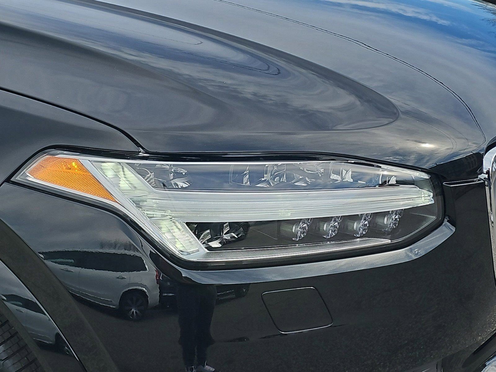 New 2024 Volvo XC90 T8 Plus w/ Protection Package Premier image 10