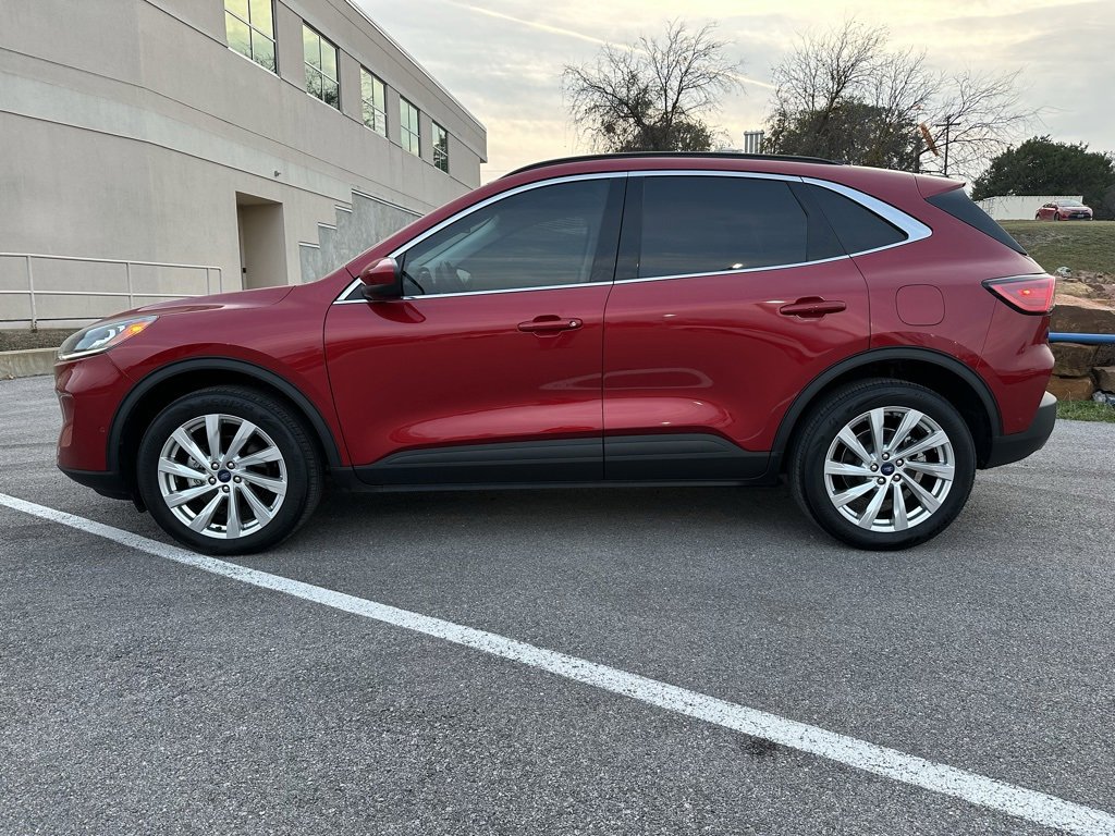 Used 2022 Ford Escape Titanium w/ Titanium Elite Package image 2