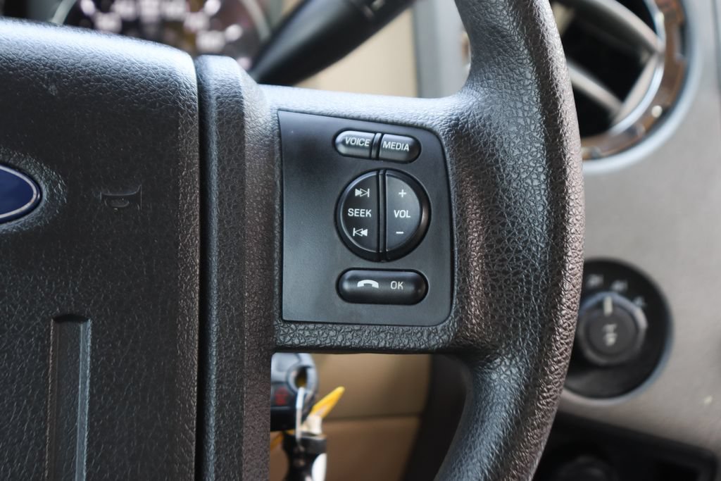 Used 2011 Ford F250 XLT w/ XLT Premium Pkg AWD/4WD image 21