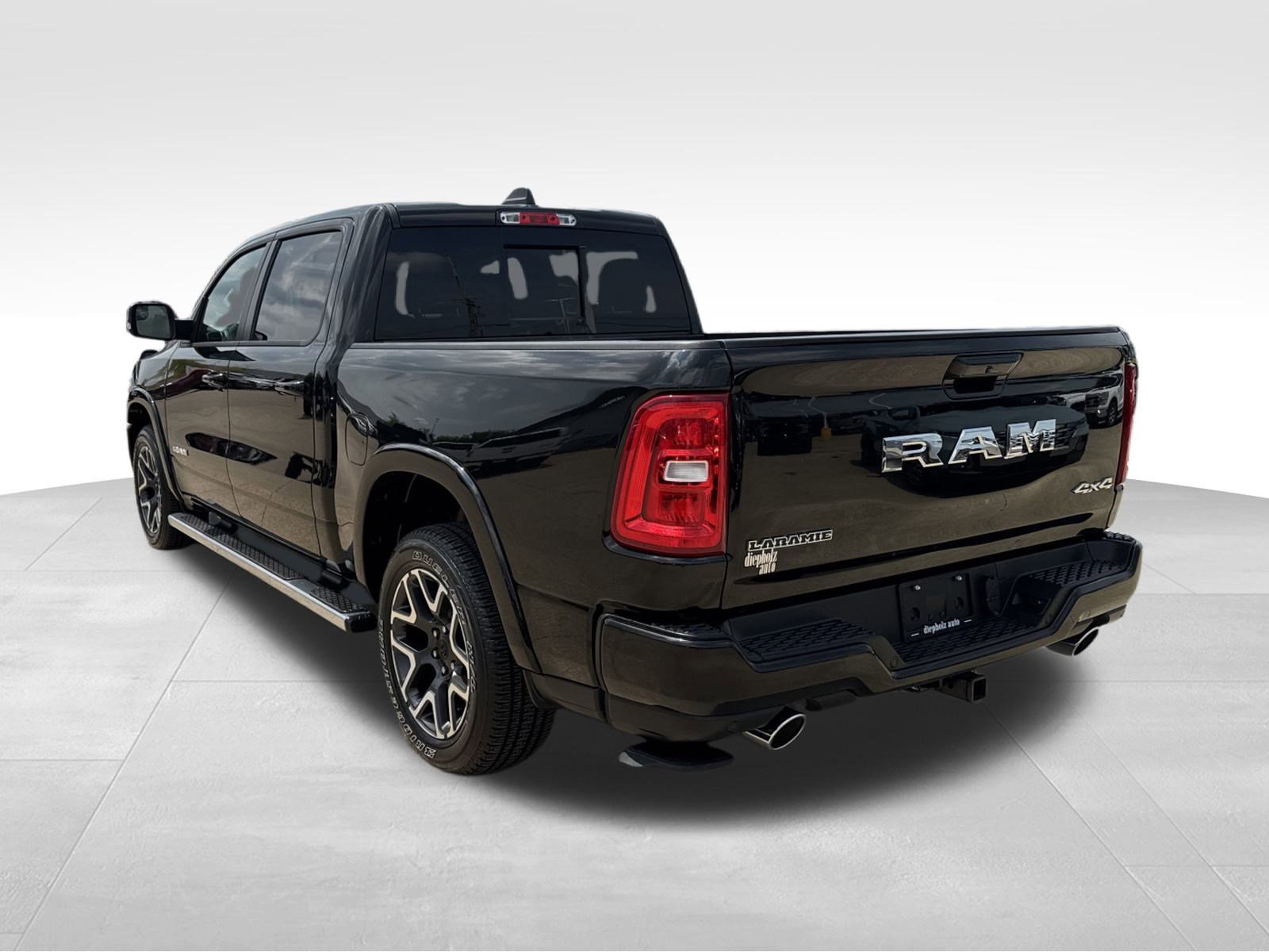 Used 2025 RAM 1500 Laramie image 4
