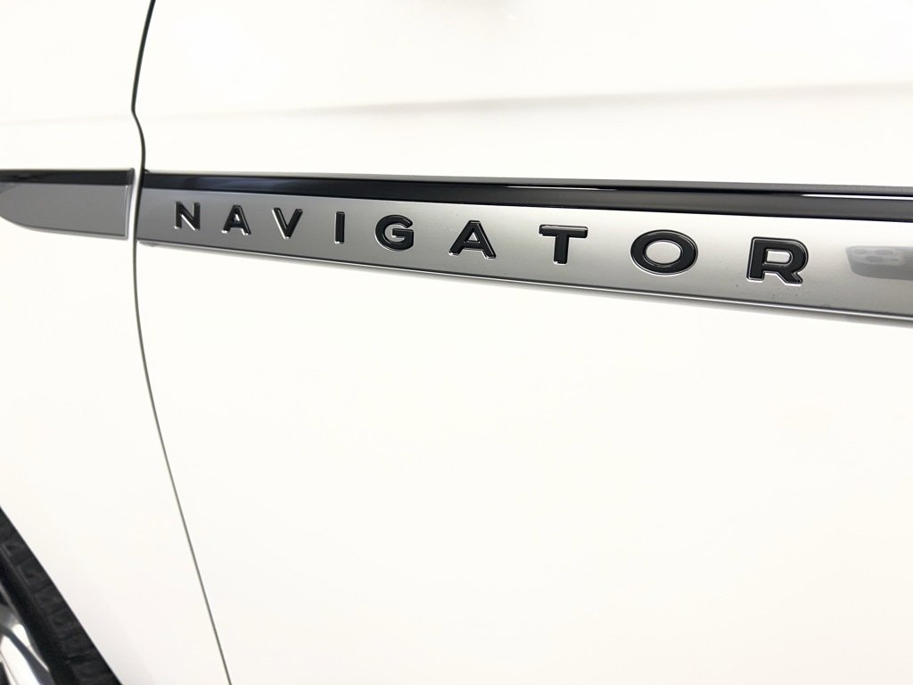 New 2026 Lincoln Navigator Reserve image 47