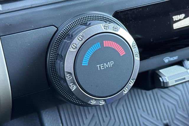 Used 2025 Toyota Tacoma SR5 image 29