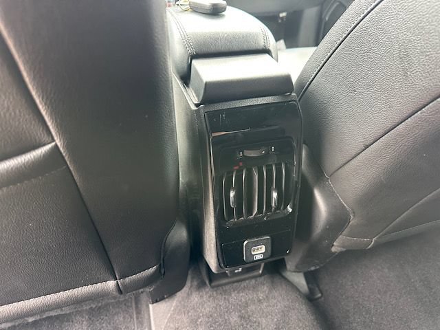 Used 2025 Jeep Compass Trailhawk AWD/4WD image 23