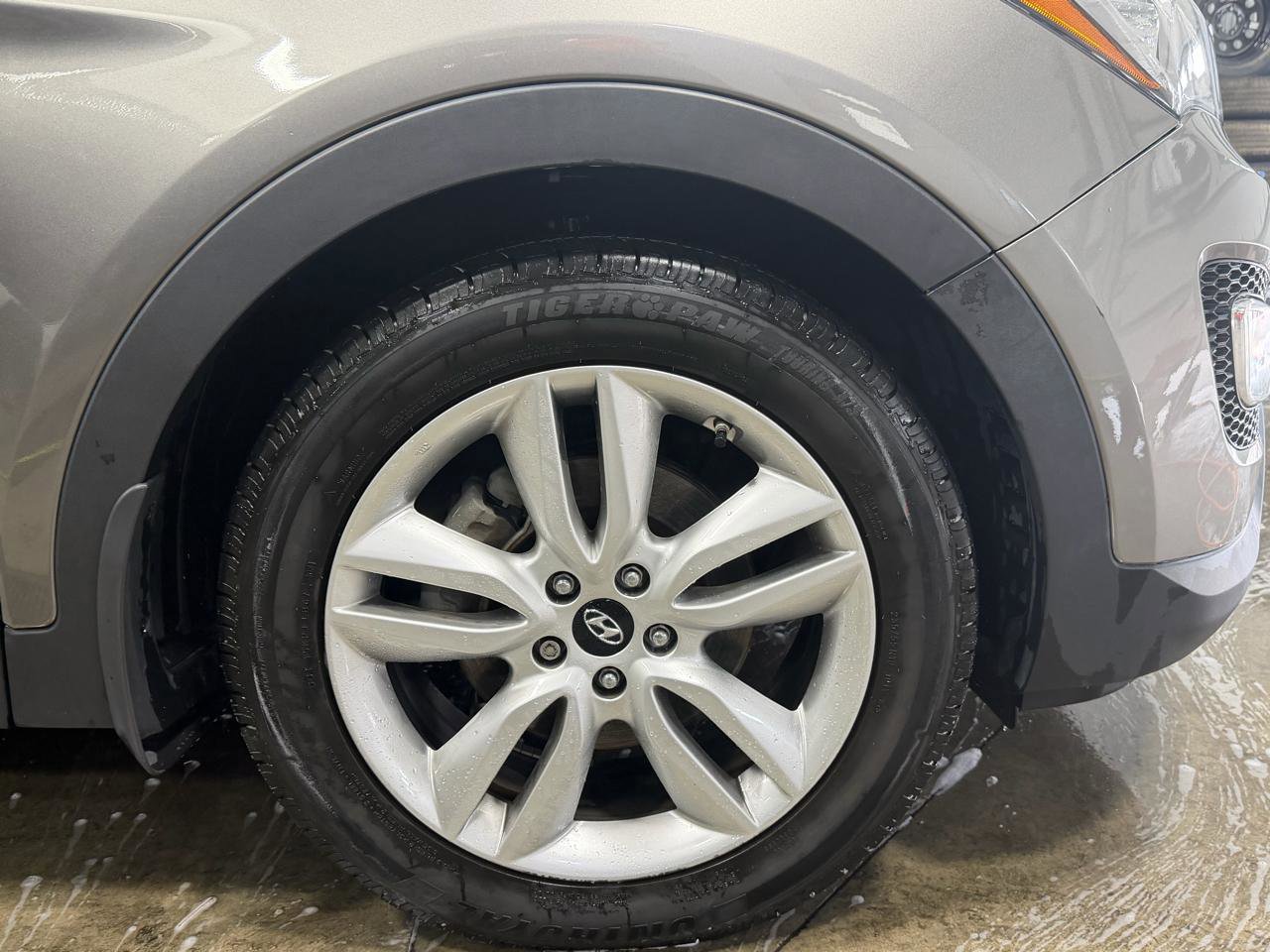 Used 2016 Hyundai Santa Fe Sport 2.0T w/ Option Group 05 image 27