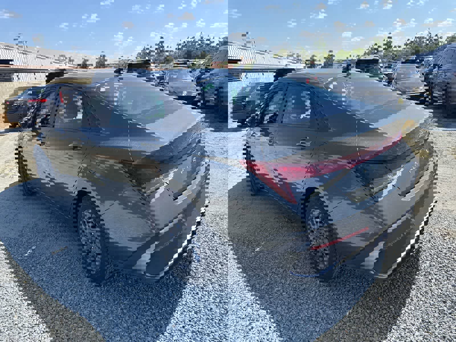 Used 2024 Hyundai Elantra SEL FWD image 7