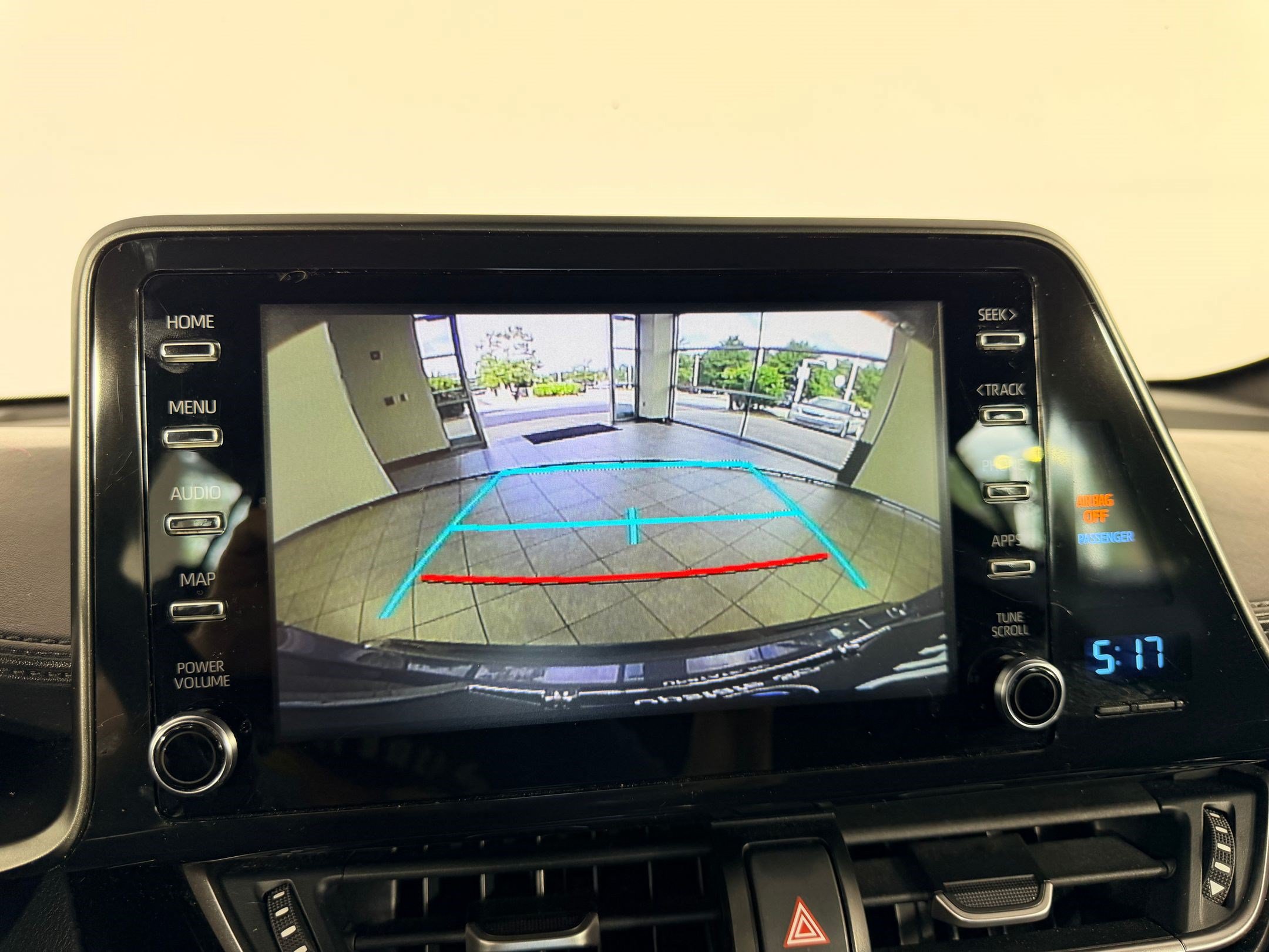 Used 2019 Toyota C-HR LE FWD image 19