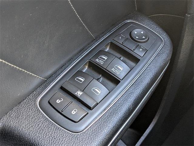 Used 2016 Dodge Charger R/T w/ Plus Group image 29