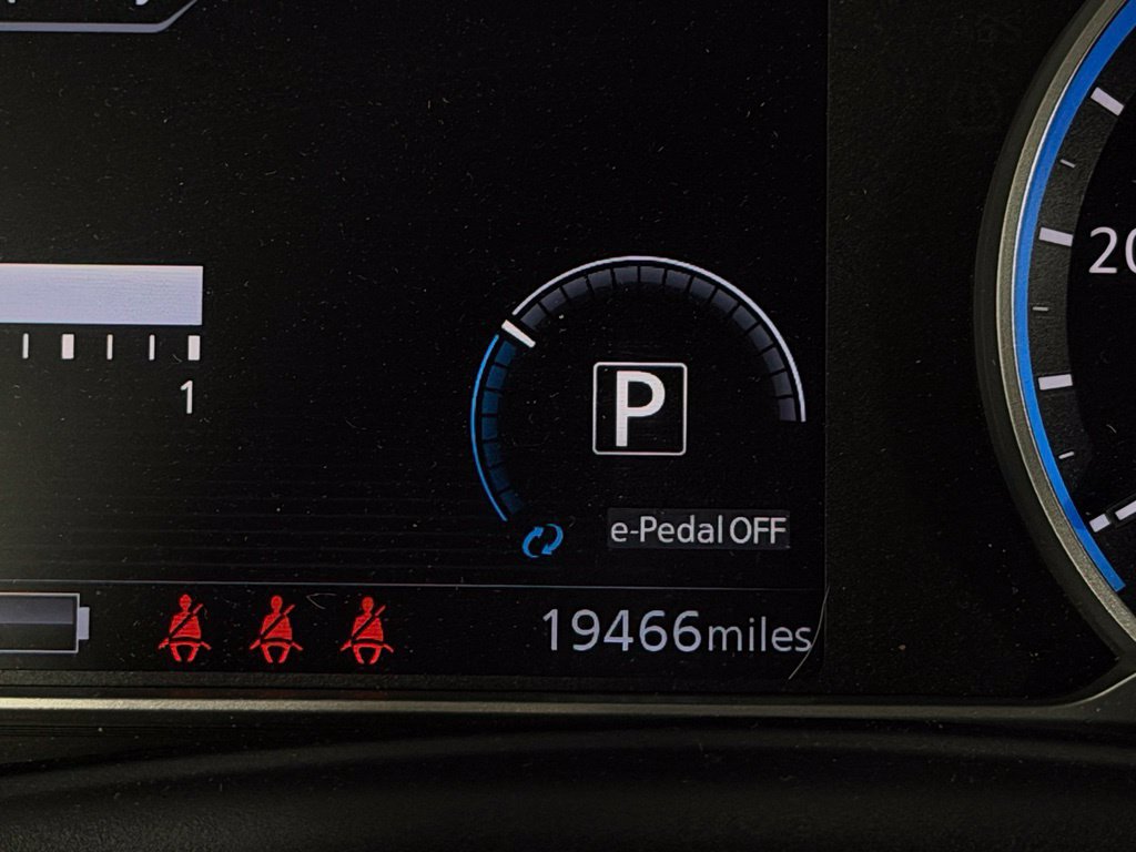 Used 2025 Nissan Leaf S FWD image 16