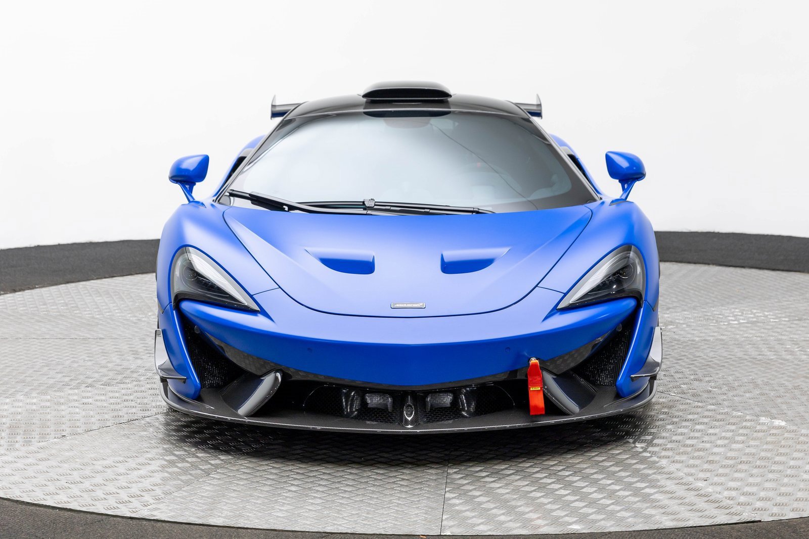 Used 2020 McLaren 620R RWD image 6
