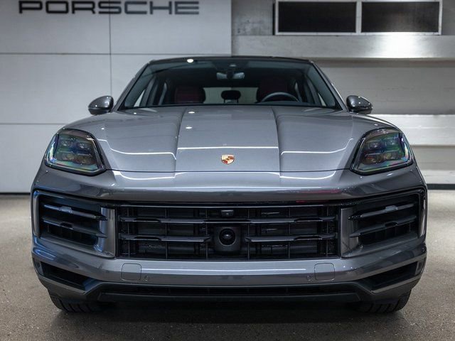 Certified 2025 Porsche Cayenne Coupe AWD/4WD image 11